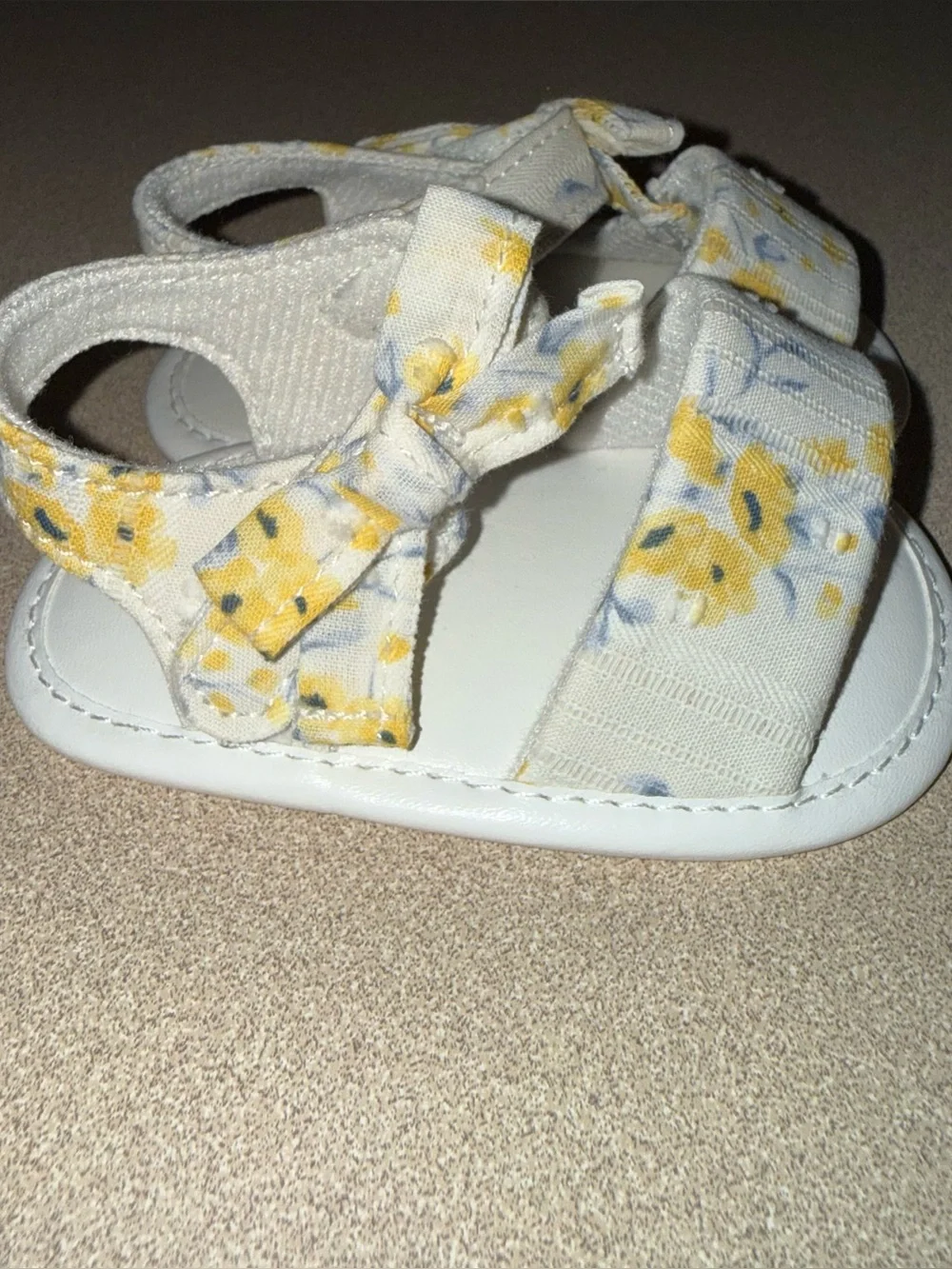 Newborn baby girl sandals white with yellow floral print